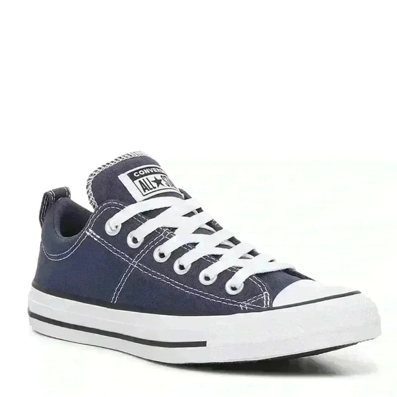 Chuck Taylor Shoes - Navy CONVERSE CHUCK TAYLOR Low Top Sneakers size 6 mint condition